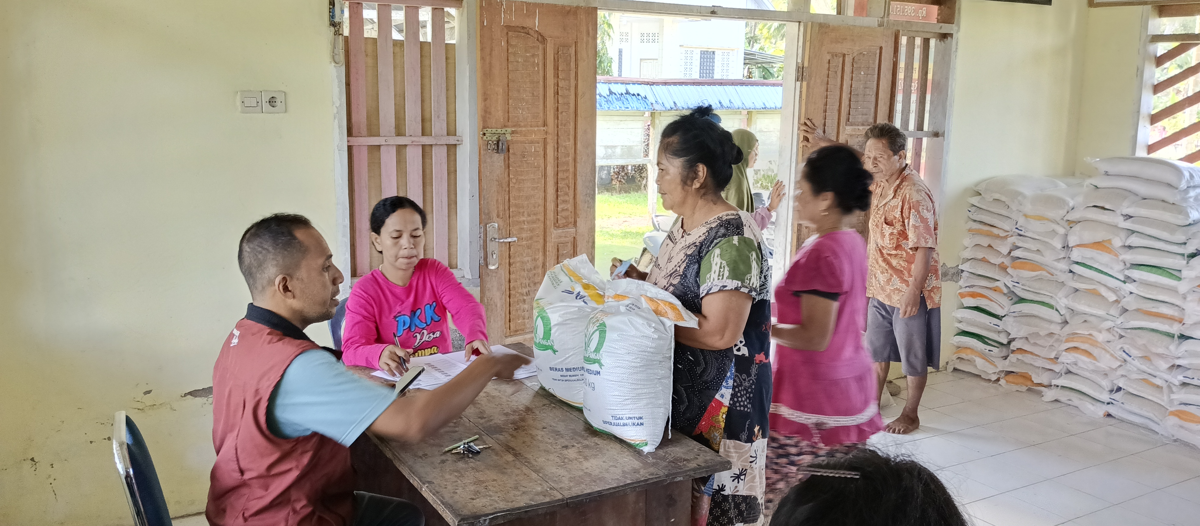 Penyaluran Bantuan Pangan